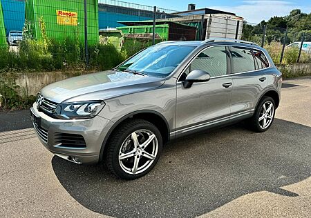 VW Touareg Volkswagen 3.0 Hybrid Tiptronic