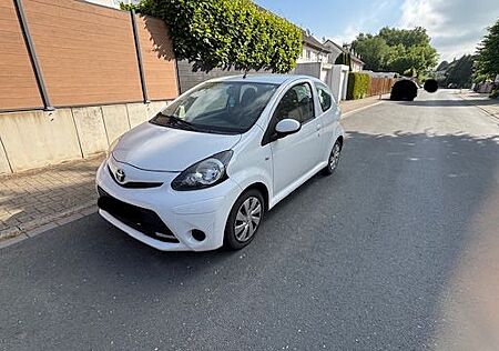 Toyota Aygo (X) Aygo 1.0