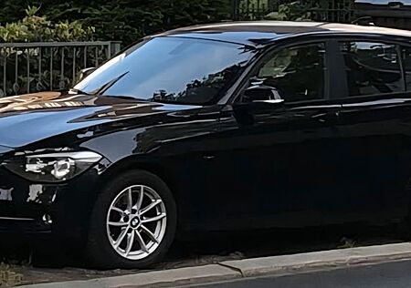 BMW 118i Sport Line Sport Line