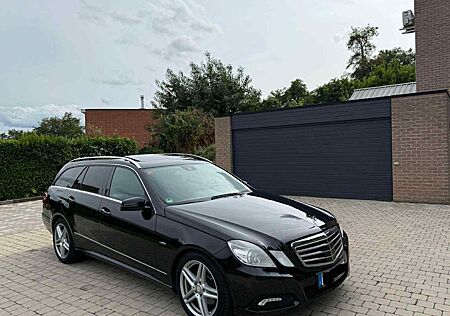 Mercedes-Benz E 250 CDI AVANTGARDE Aut. AVAN...