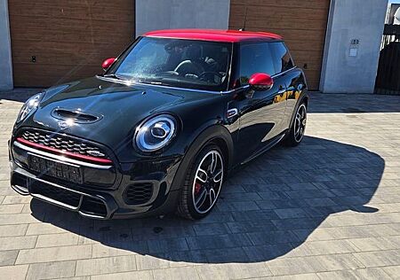 Mini John Cooper Works JOHN_COOPER_WORKS 3-trg.