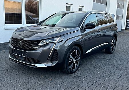 Peugeot 5008 GT Line 1.2 7 Sitzer Full LED Alcantara