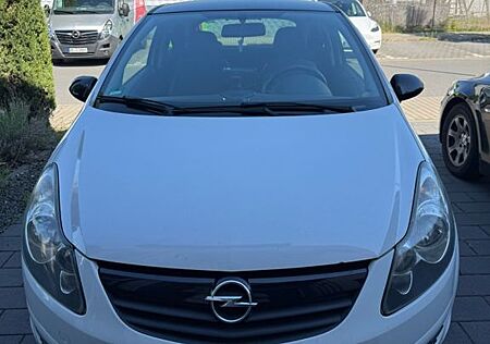 Opel Corsa 1.4 110 Jahre