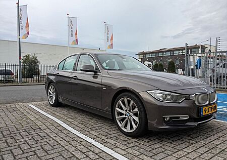 BMW 320d EfficientDynamics Ed Modern Line Modern...