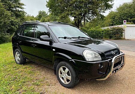 Hyundai Tucson 2.0 Style 2WD - TÜV 10.2025 - GAS - KLIMA