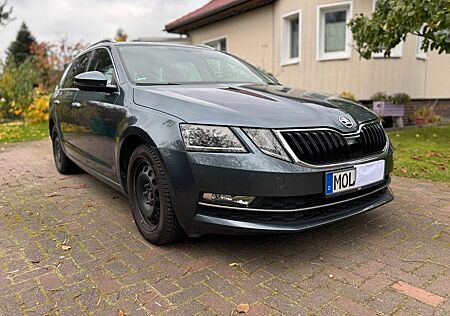 Skoda Octavia 1.5 TSI ACT DSG Style Combi LED AHK 8f