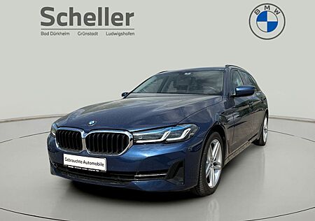 BMW 530i xDrive A Head-Up DAB Standhzg. Pano.Dach