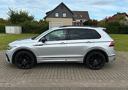 VW Tiguan Volkswagen 2.0 TDI SCR 147kW DSG 4MOTION R-Line ...