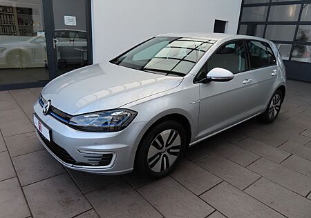 VW Golf Volkswagen e- Comfortline 100kW/RFK/Navi./CARNET