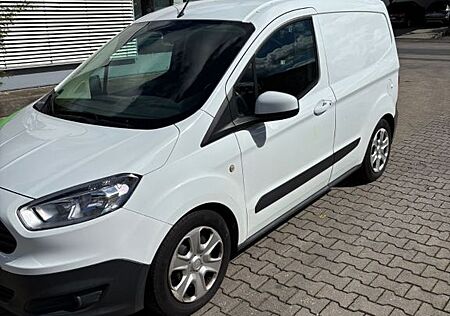 Ford Courier