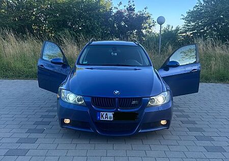 BMW 318i touring -