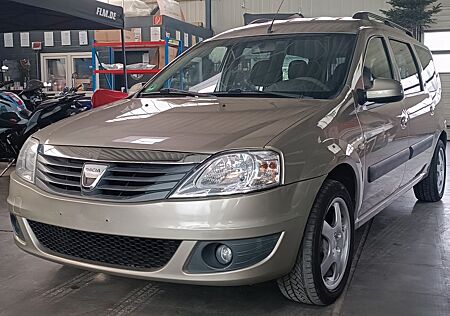 Dacia Logan 1.6i MCV Kombi Laureate Sitzheizung