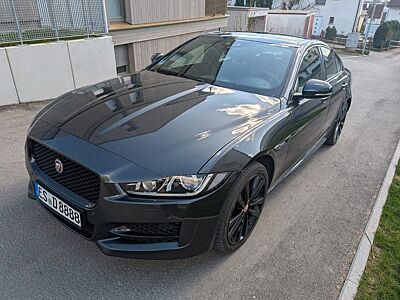 Jaguar XE 20d AWD R-Sport 180 PS Automatik