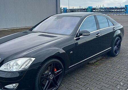 Mercedes-Benz S 500 -