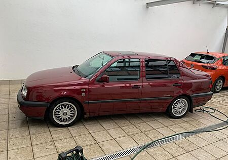 VW Vento Volkswagen 1.8 55kW CLX CLX