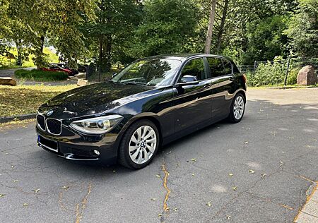 BMW 116i - Sportsitze - schwarz - Xenon
