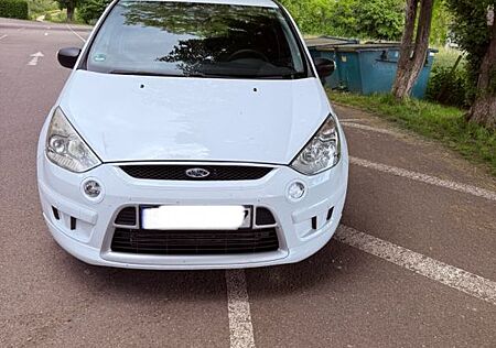 Ford S-Max 2,0 TDCi 103kW DPF Titanium Titanium