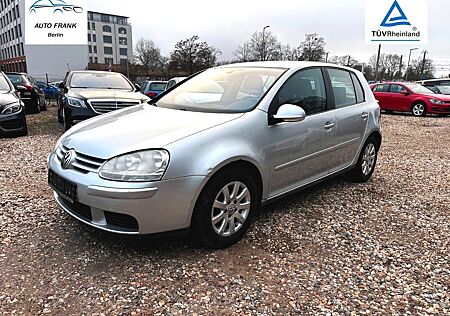 VW Golf Volkswagen 1.6 FSI Comfortline + Klima + 4-türig +