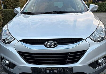 Hyundai ix35 2.0 Style Teil-Leder TüV NEU 1.Hand
