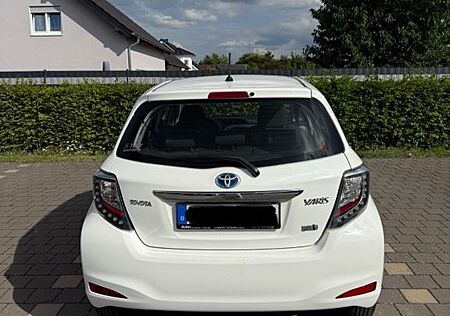 Toyota Yaris 1,33-l-Dual-VVT-i Multidrive S Life Life