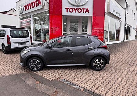 Toyota Yaris Hybrid Teamplayer