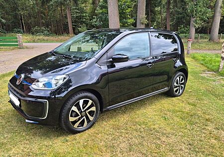 VW e-up! Volkswagen e-up! "Max" 61kW, deep black perleffekt