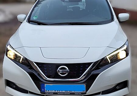 Nissan Leaf Cam,Navi,4xSZH, Acenta,150 PS 40KWH