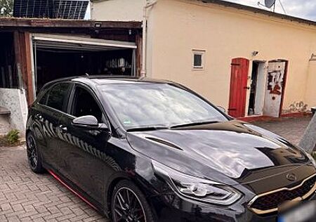 Kia Cee'd / Ceed 1.6 T-GDI DCT GT GT