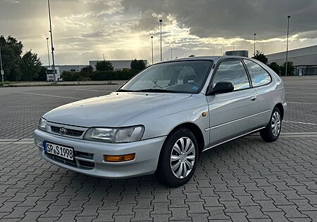 Toyota Corolla 1.4 Royal Special Automatik Klima USB