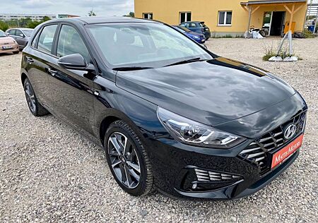 Hyundai i30 1.0 AAC SHZ ALLWETTERREIFEN ALU KAMERA PDC