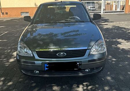 Lada Priora 2170 Basis 1.6 16V Basis