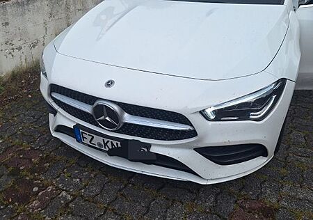 Mercedes-Benz CLA 220 Shooting Brake CLA 220 d 4MATIC DCT ..