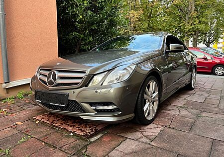 Mercedes-Benz E 250 Coupé BlueEFFICIENCY AVANTGARDE ...