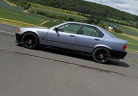 BMW 316i E36