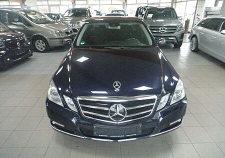 Mercedes-Benz E 220 CDI BlueEfficiency Navi Automatik Klimaaut