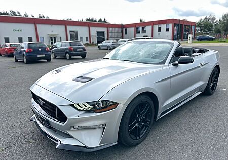 Ford Mustang Cabrio Automatik. LED FACELIFT