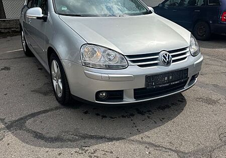 VW Golf Volkswagen V Lim. 1,4 TSI*SHZ*Klimaauto.*PDC*Tempo*AHK
