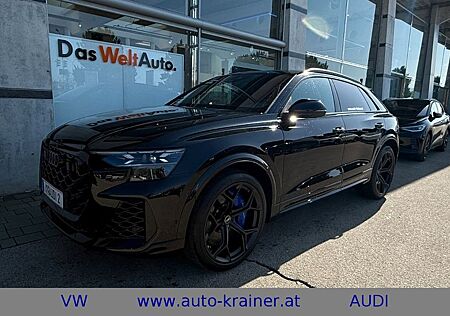 Audi RS Q8 performance Vmax. 305 km/h