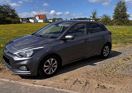 Hyundai i20 1.0 T-GDI 74kW DCT Active Trend Active Trend