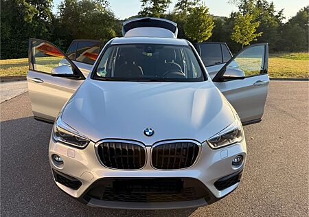 BMW X1 xDrive20i Advantage, LED, Navi, AHK, SHZ