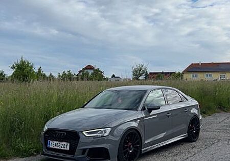 Audi RS3 2.5 TFSI S tronic quattro -