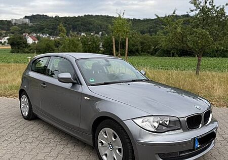 BMW 116i - E81 (04/2010) - TÜV bis 04/2027 - 2. Hand