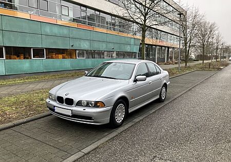 BMW 520i E39 A Exclusive 170 Ps Checkheft