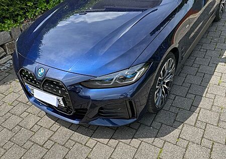 BMW i4 eDrive40 M Sport, 2 1/2 Jahre Garantie
