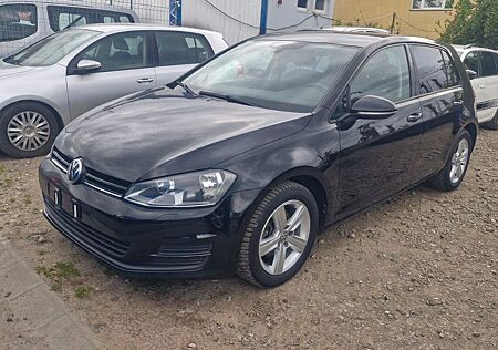 VW Golf Volkswagen 7 1.6 TDI NAVI TOP GEPFLEGT EXPORT PREIS!