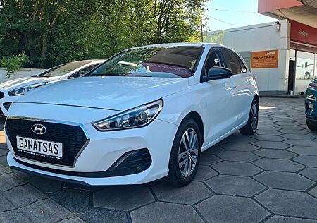 Hyundai i30 YES!*Navi*Kamera*Scheckheft*