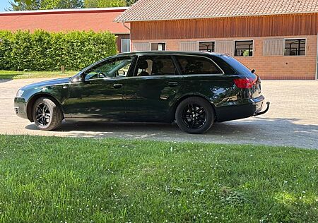 Audi A6 2.0 TDI Avant 8fach Bereift/ 2. Hand