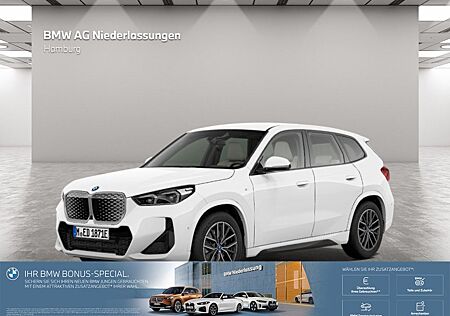 BMW iX1 xDrive30 M Sport AHK LiveCockpitProf Kamera