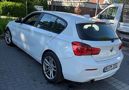 BMW 118i -