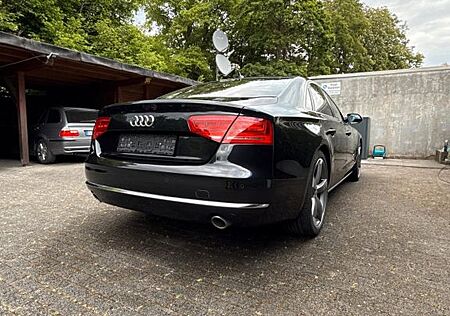 Audi A8 3.0 TDI tiptronic quattro -